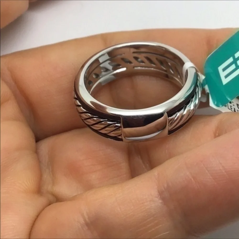 - NWOT EFFY sterling Silver leather band ring